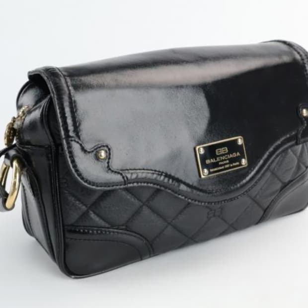 발렌시아가 크로스백