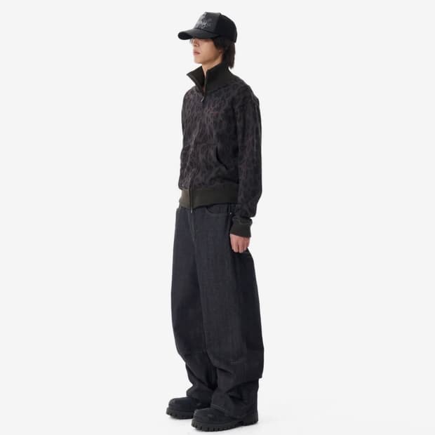 아캄 Leopard Logo Track Jacket (Black)