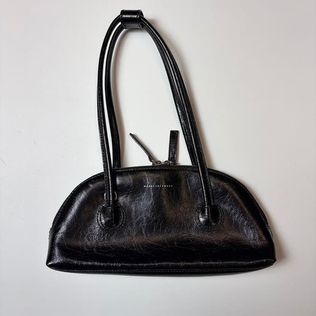 마지셔우드 MARGE SHERWOOD 베셋 크링클 숄더백 Q1497