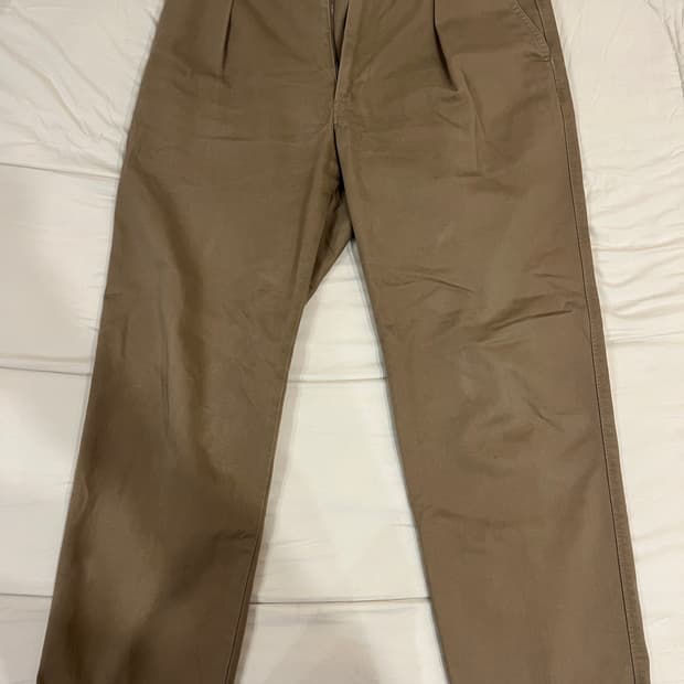 유니클로 U 르메르 턱테이퍼드 치노 팬츠 브라운/w29