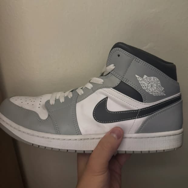 나이키 조던 미드 라이트스모크 그레이 290