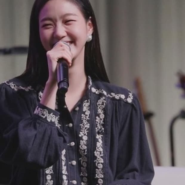 정품 새제품 이자벨마랑 김고은 블라우스 34사이즈 