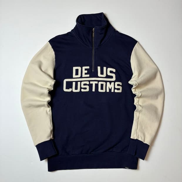 데우스 엑스 마키나 핸즈포드 하프 집 스웨터 PN8530