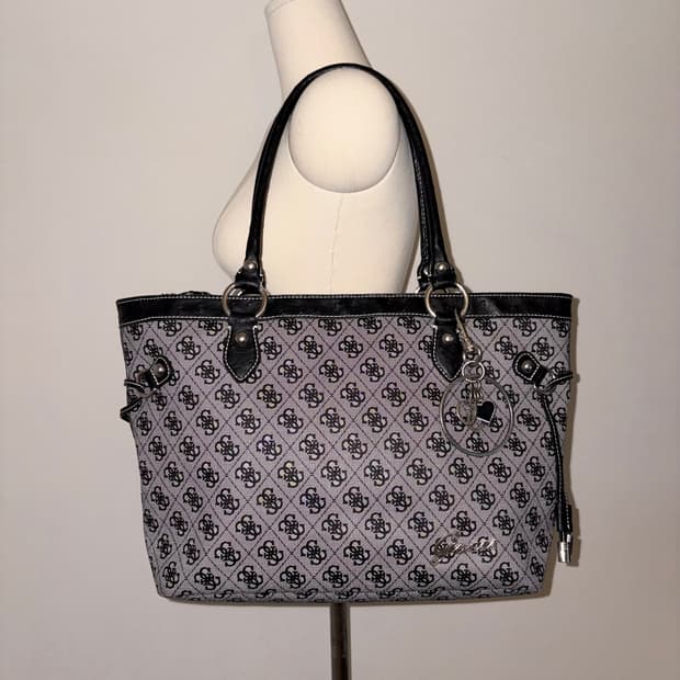 Guess vintage big shoulder bag 