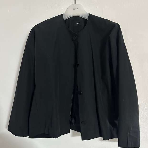 유노이아 노카라 볼륨 자켓 블랙 프리사이즈