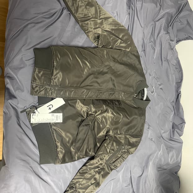 유니클로X질샌더 ma-1자켓(그레이)L사이즈 