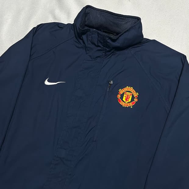 L 나이키 맨체스터유나이티드 내장후드 바람막이