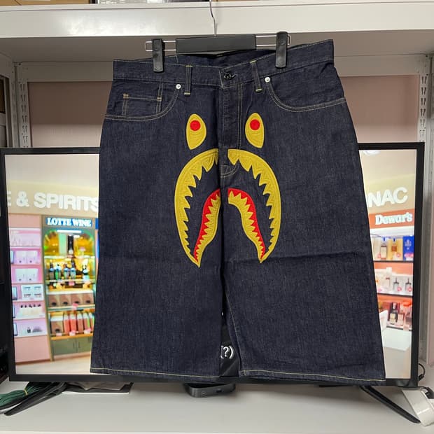 XL)베이프 샤크 데님 반바지