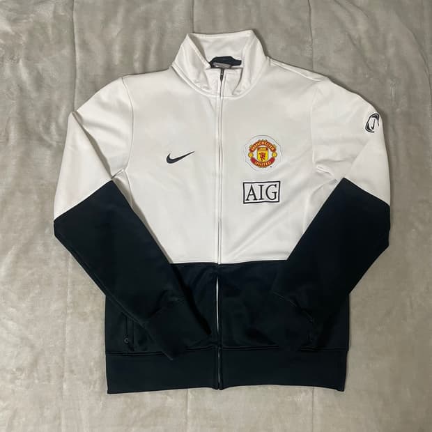 나이키 맨유 트랙자켓