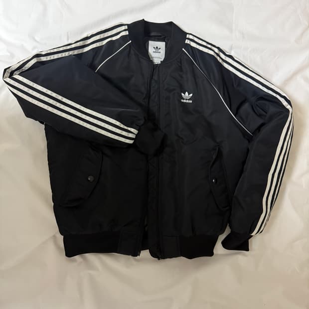 아디다스 퀼티드 봄버 자켓 (M)