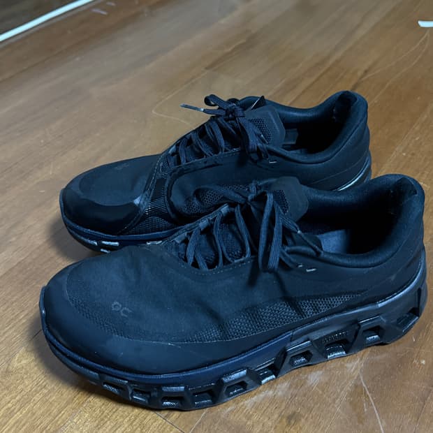 온 러닝 x 포스트 아카이브 팩션 (파프) 클라우드몬스터 2 블랙 마그넷