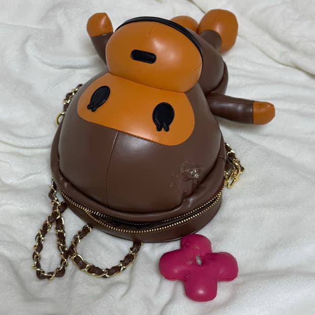 (W) 베이프 베이비 리사 플러시 돌 체인 숄더백 브라운