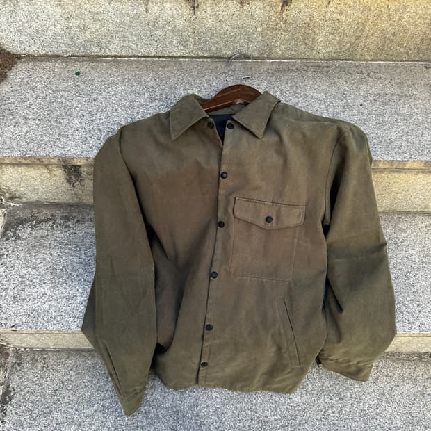 맥그리거 스웨이드 셔츠 