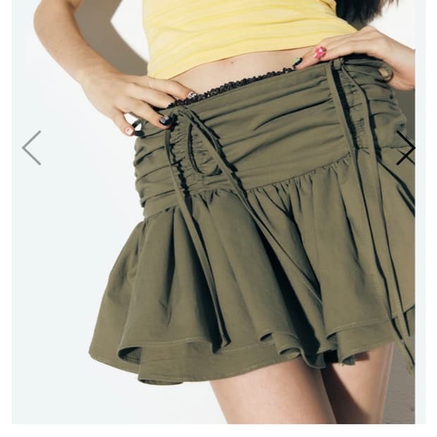 애즈이프캘리 SHIRRING LACE MINI SKIRT KHAKI