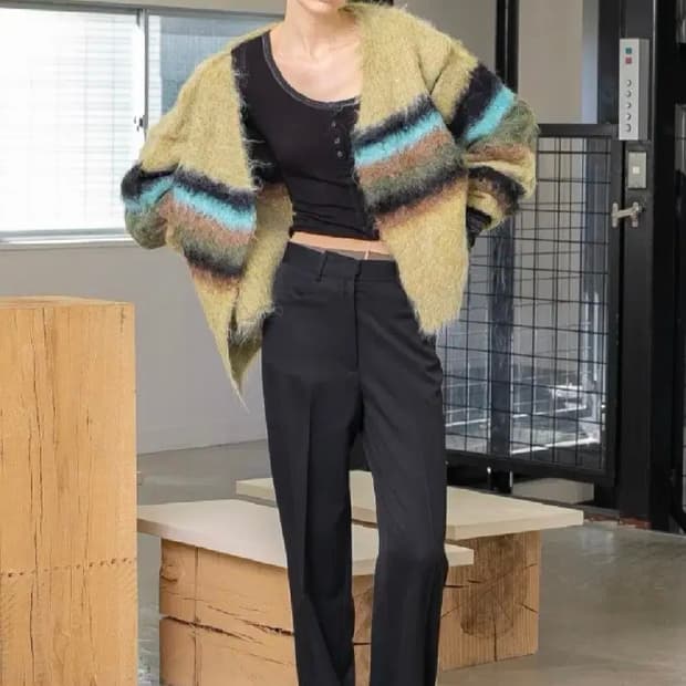 퍼버즈 스트라이프 가디건