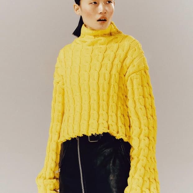 발렌시아가 오버사이즈 니트