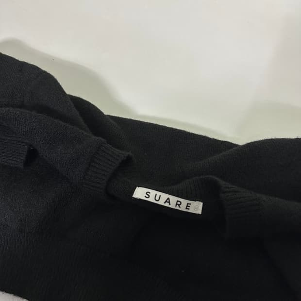 M 수아레 블랙 라운드니트