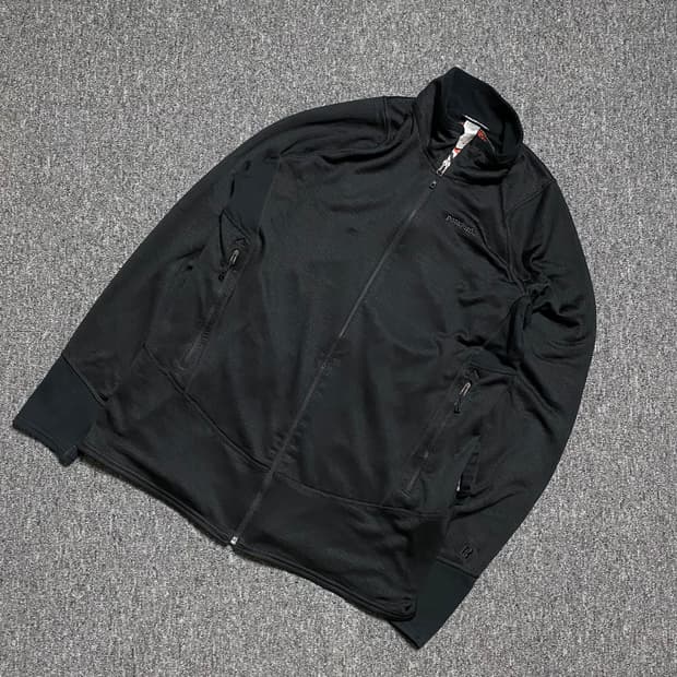 🌊 Patagonia R1 Zip-up Black XL