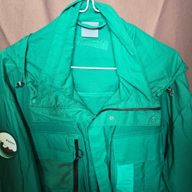 디스커버리 바람막이