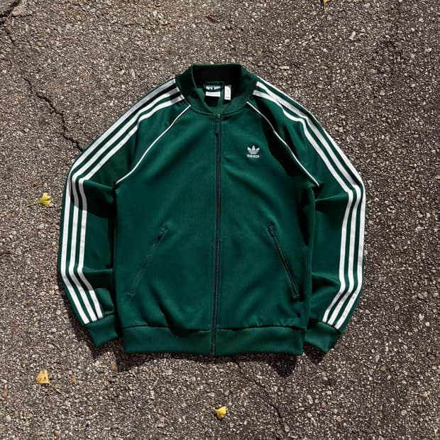 아디다스 신형 슈퍼스타 그린컬러 트랙탑 져지