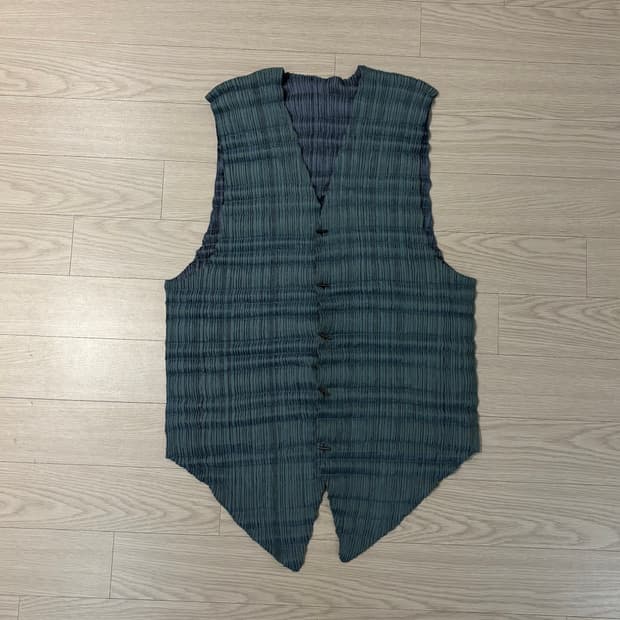 Issey Miyake 이세이미야케 플리츠 베스트