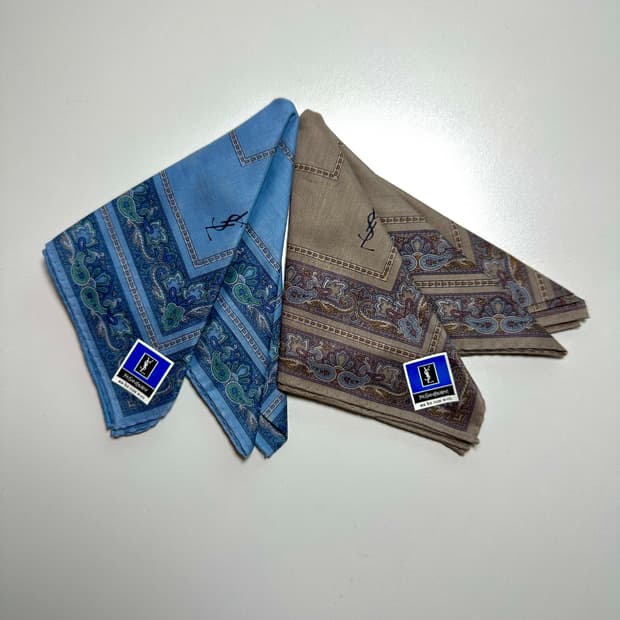 입생로랑 페이즐리 손수건 블루/베이지