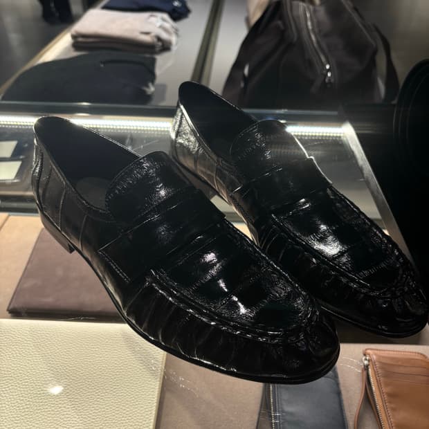 [43] 더로우 일스킨 로퍼 블랙