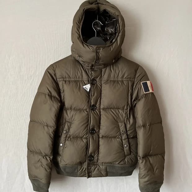 몽클레어 브라운 푸퍼 자켓 1사이즈