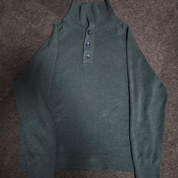 지오다노 카라 니트L