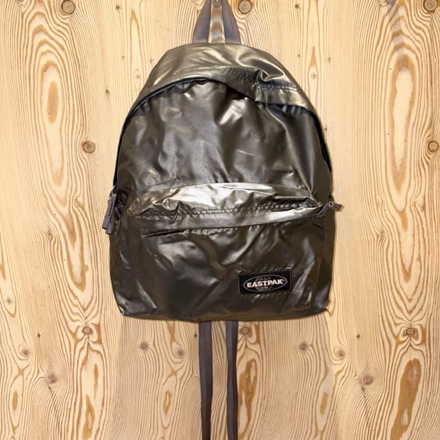 이스트팩 패디드 파커 백팩