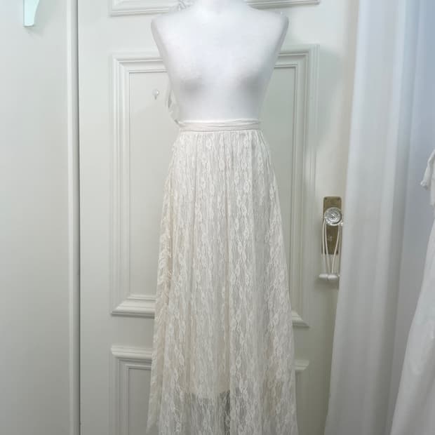 ivory lace pleats banding long skirt