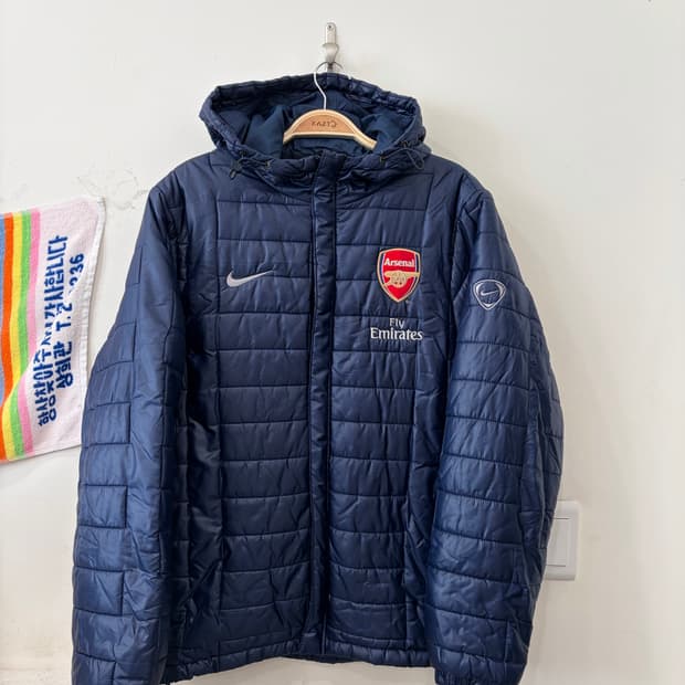 647. 나이키 아스날 경량패딩