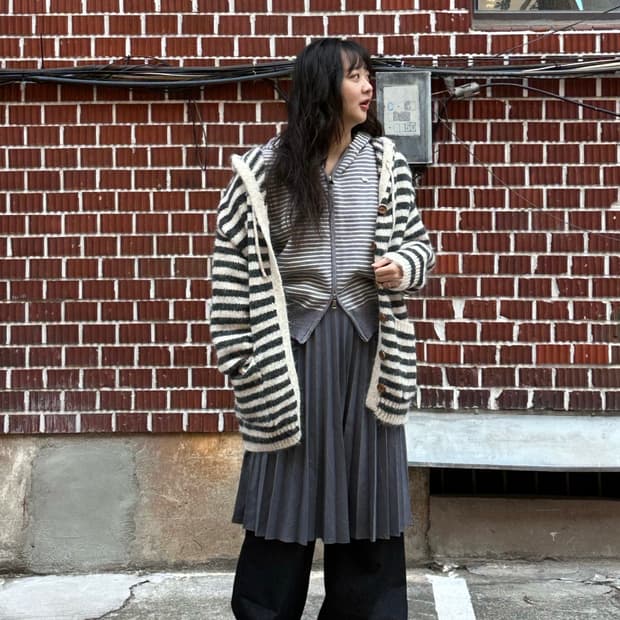 스트라이프 후드 가디건 투웨이 후드집업 플리츠 스커트 스트라이프 팬츠코디