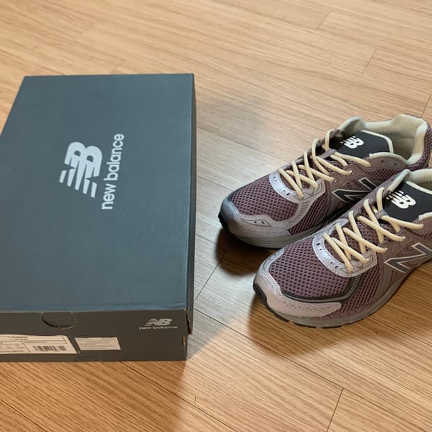 뉴발란스 870v2 아이스 와인 마그넷