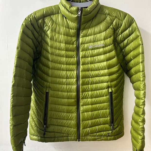 컬럼비아 옴니히트 구스다운 경량 패딩