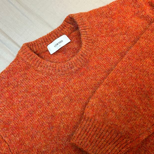 르마드 울 오버핏 라운드 니트