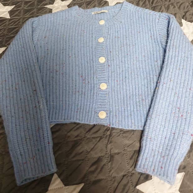 미쏘 크롭 혜비 니트가디건 스카이블루 (S)