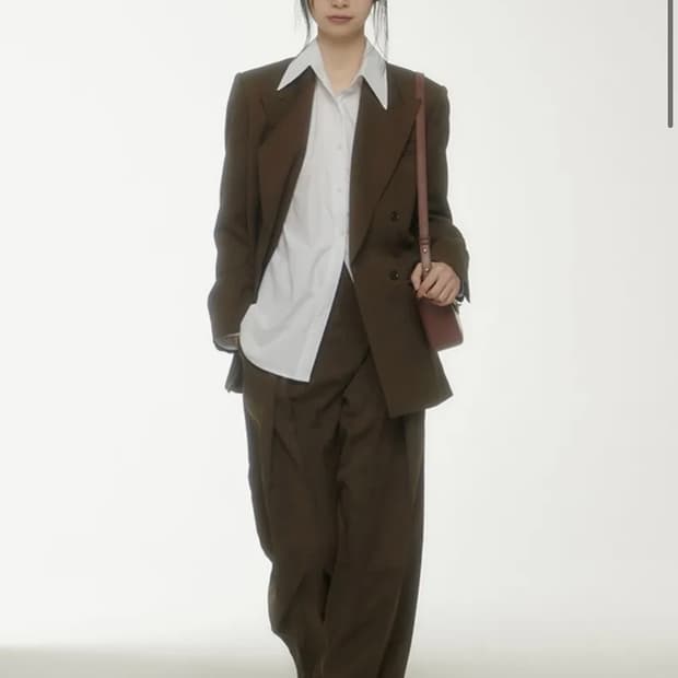 정가 45만 8천) 로우클래식 클래식 더블 블레이저 자켓 카키