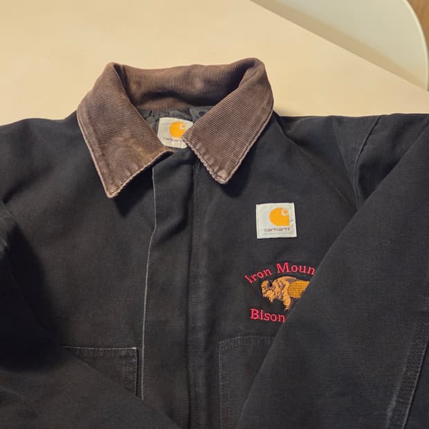 칼하트 J02 아크틱 자켓 블랙