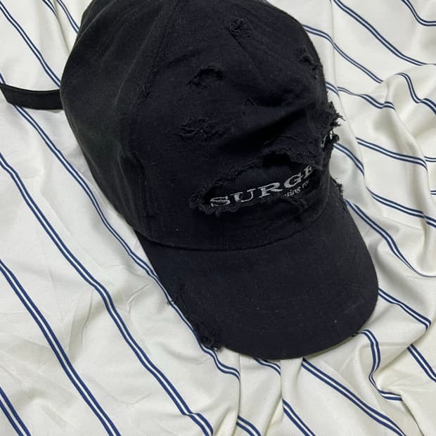 써저리 그런지 거즈 볼캡