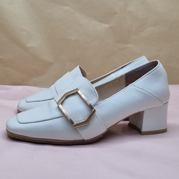 세라컴포트 여성로퍼 실사이즈 235  굽5