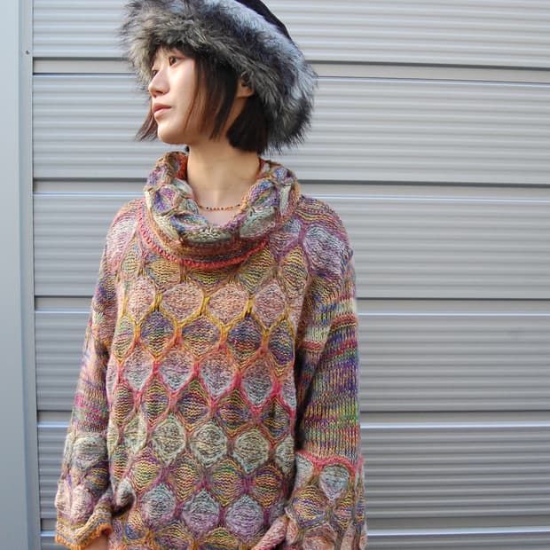 Forme deforme multi color knit