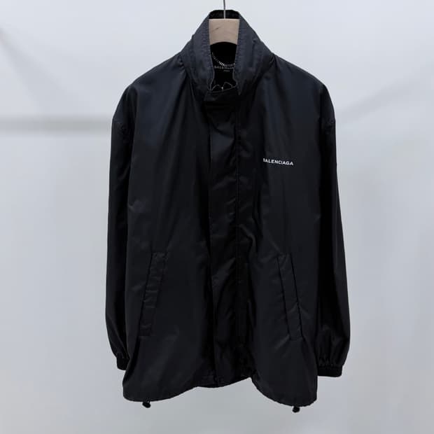 [A+급/오버핏XL] 발렌시아가 후드 바람막이 자켓 블랙