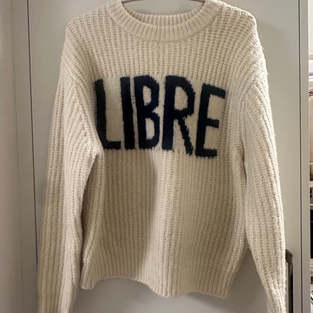 에잇세컨즈 아이보리 니트