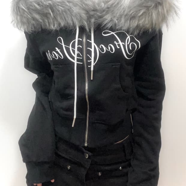 Off-shoulder Black fur hoodie