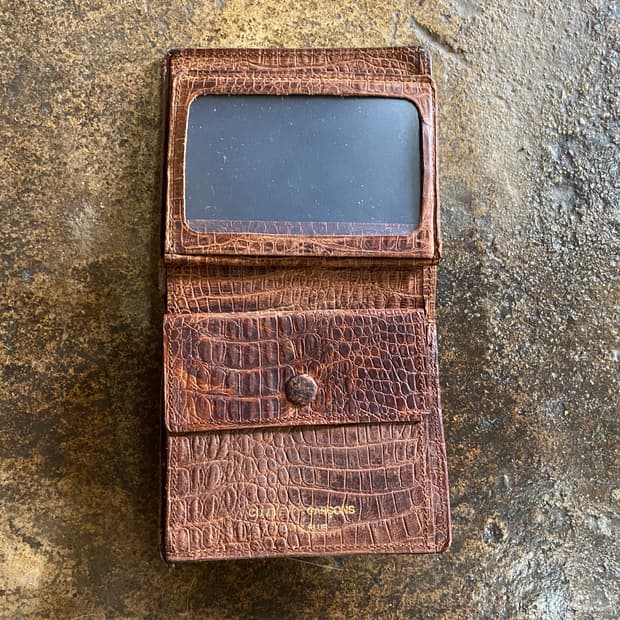 꼼데가르송 브라운 크로커 반지갑