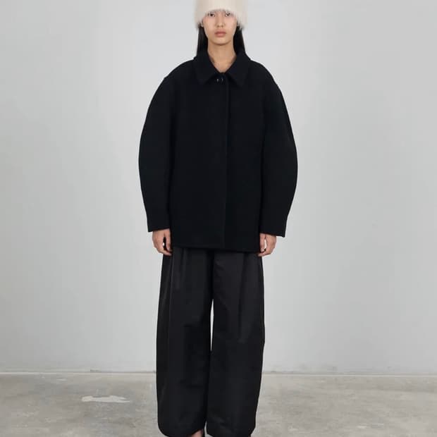 아모멘토 아워글래스 하프코트 