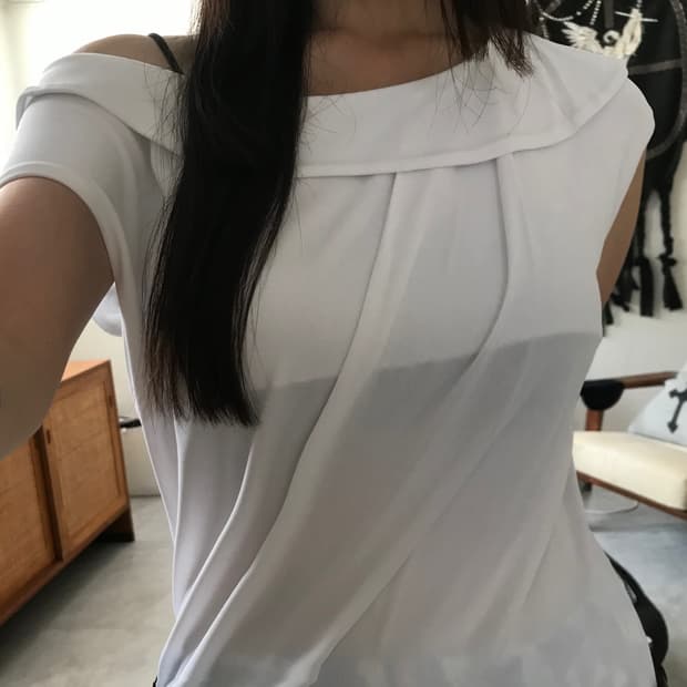 vintage white top