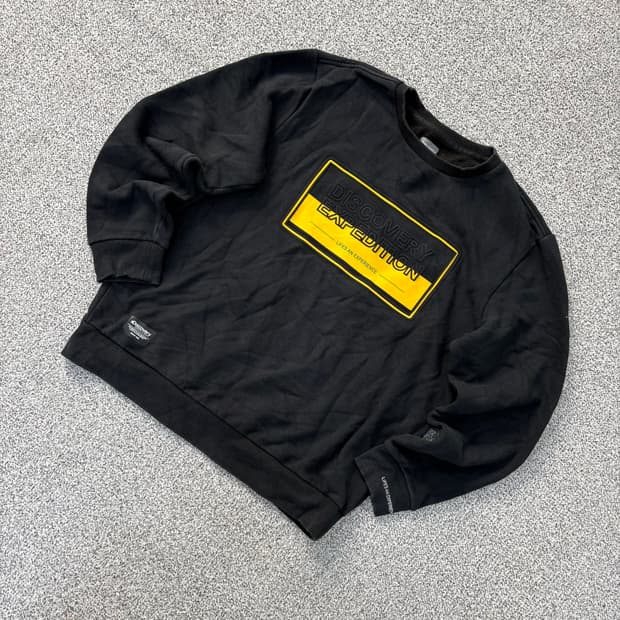 100 디스커버리 긴팔티 맨투맨 0421J