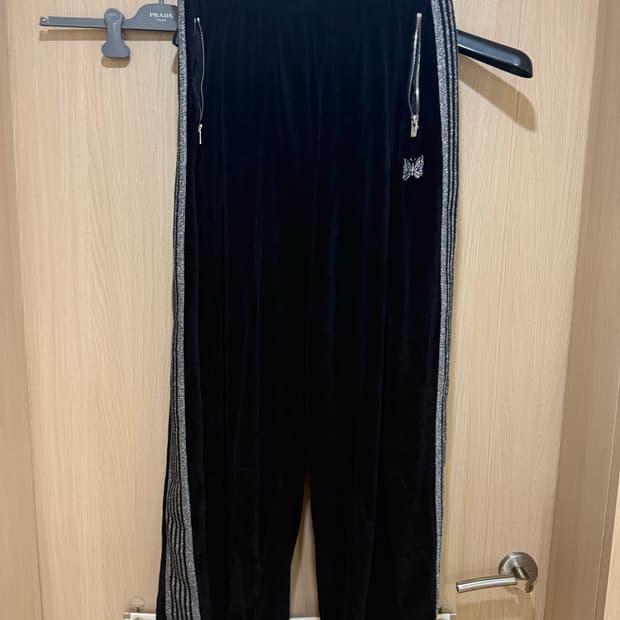 니들스 x LHP H.D. 트랙 팬츠 C/PE 벨루어 블랙